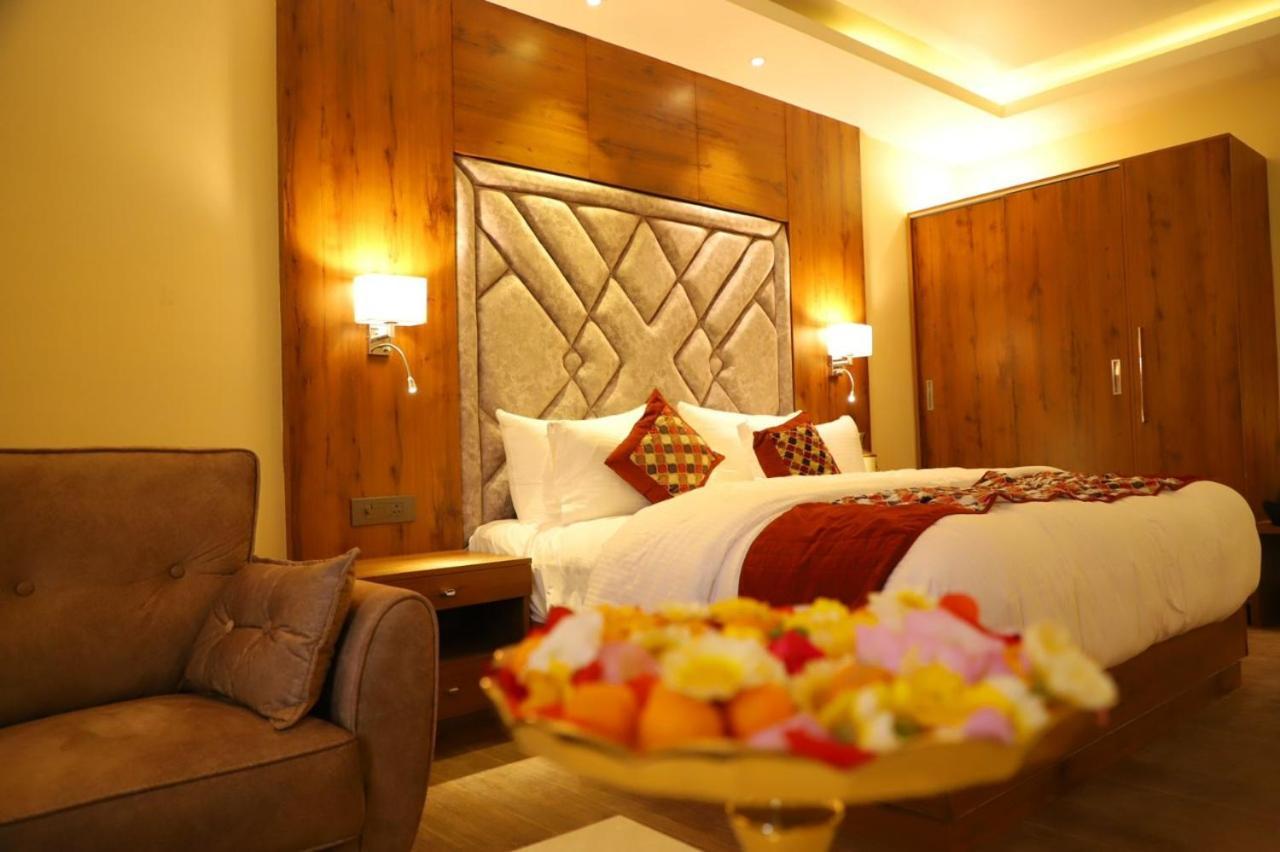 Haritma Resort Delhi  Exteriör bild